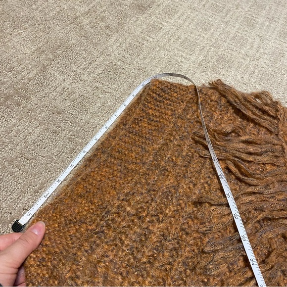 NWT {Anthropologie} Marled Chunky Knit Fringe Oversized Poncho Bronze - One Size - Picture 13 of 16